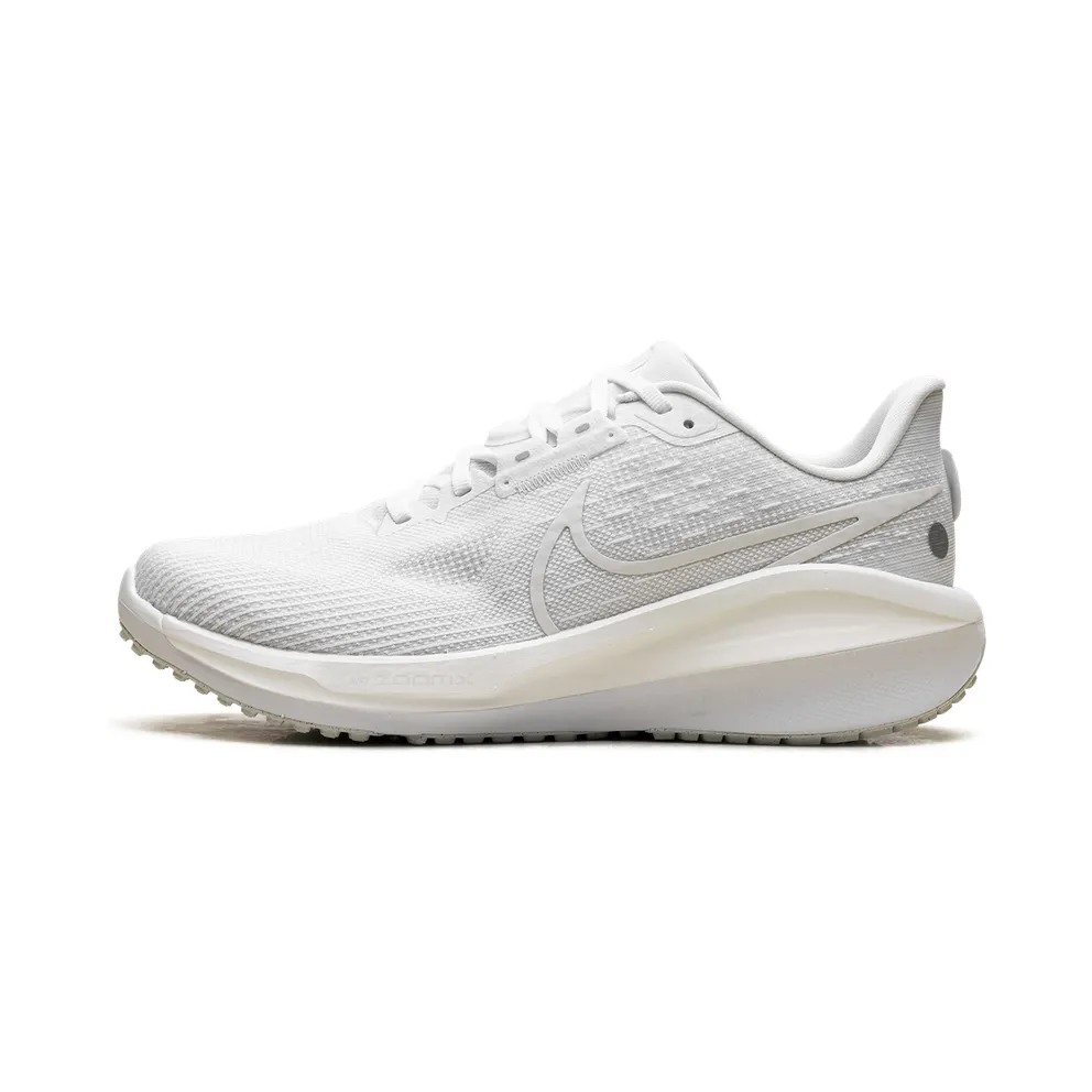 Nike Vomero 17 “Plat Tint” (FB1309-101)