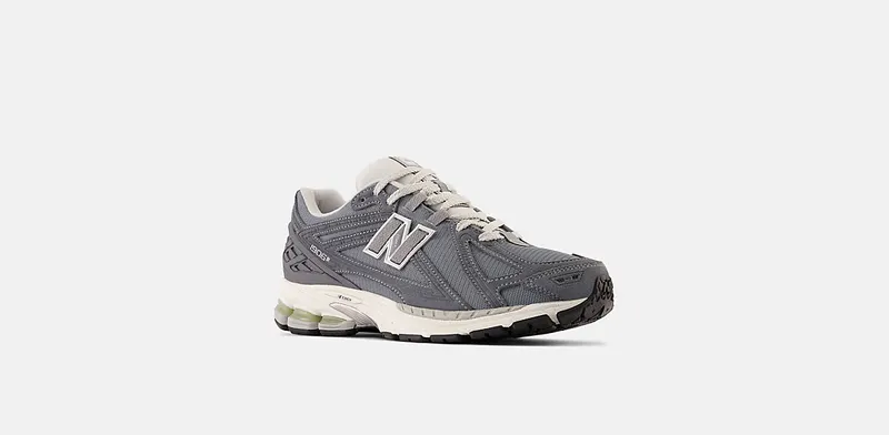 New Balance 1906R “TITANIUM” (M1906RV)