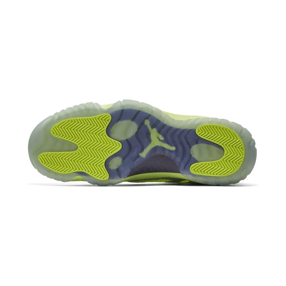 Jordan 11 Retro Low IE Volt Volt/Volt-Cement Grey (919712-700)