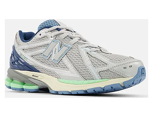 New Balance 1906 “Still Water”: grijsblauw zonder grote woorden (4)