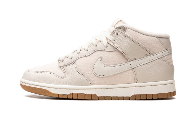 Nike Dunk Mid “Light Orewood Brown” (DZ2533-100)