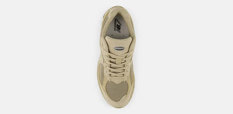 New Balance 2002R “StoNeware Silver Metallic” (U20025I9)
