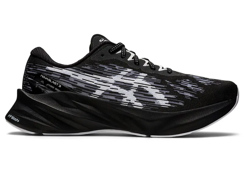Asics NOVABLAST 3 Black/White (1011B458.002)