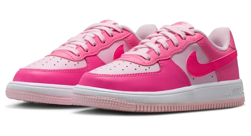 nike-air-force-1 IO7455-684