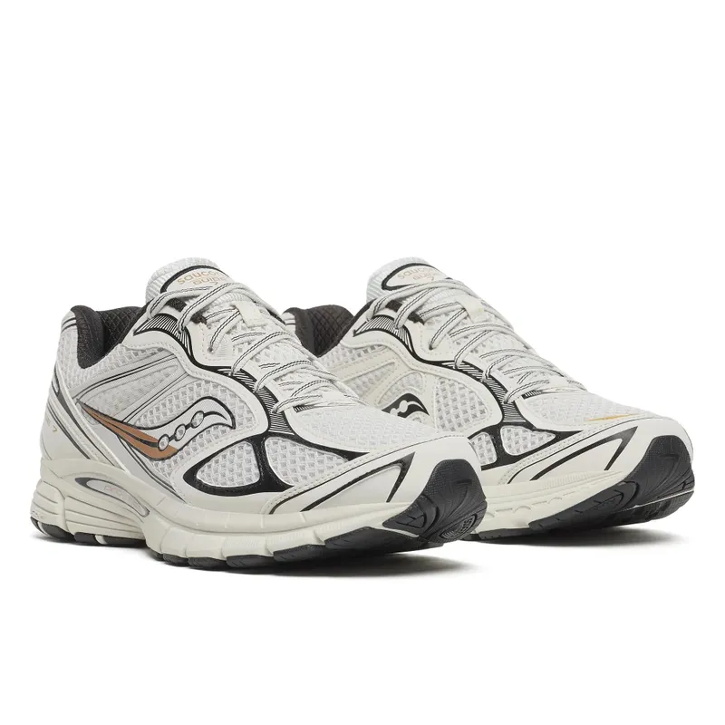 SAUCONY ProGrid Guide 7 “Onyx / Gold” (S70936-26)