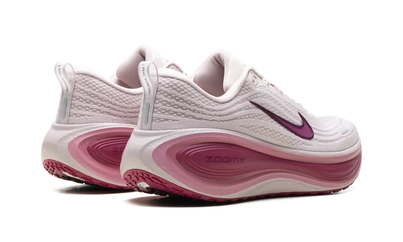 Nike Vomero Plus “Red” (HV8154-602)