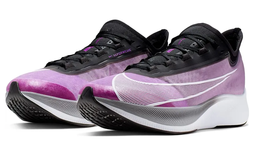 nike-zoom AT8240-500