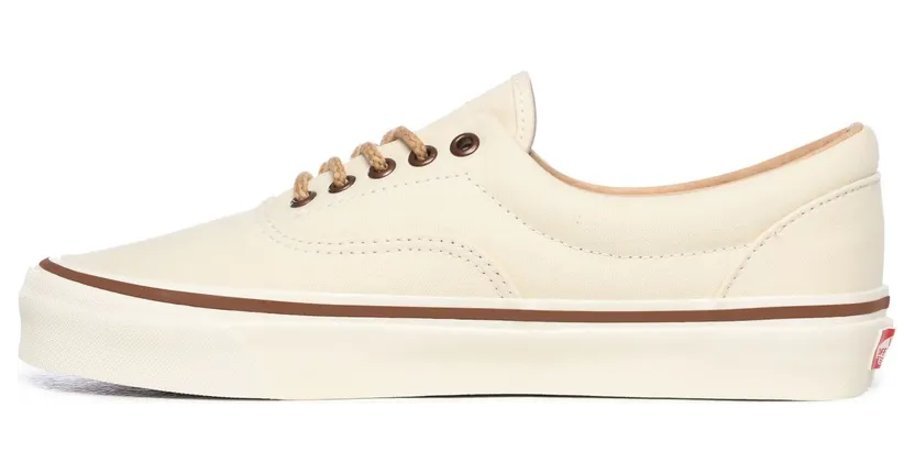 vans-style VN0A2RR11VE