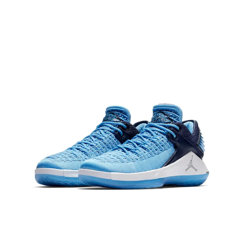 Jordan XXXII Low University Blue Black White Metallic Silver (AA1257-401)