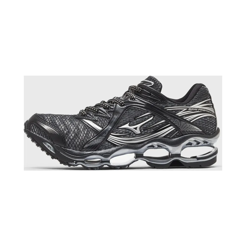Mizuno Wave Prophecy 1 “Iron Gate” (D1GA265102)