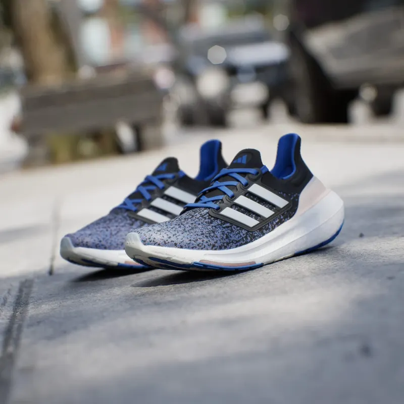 Adidas ULTRABOOST LIGHT “Black” (HP9477)