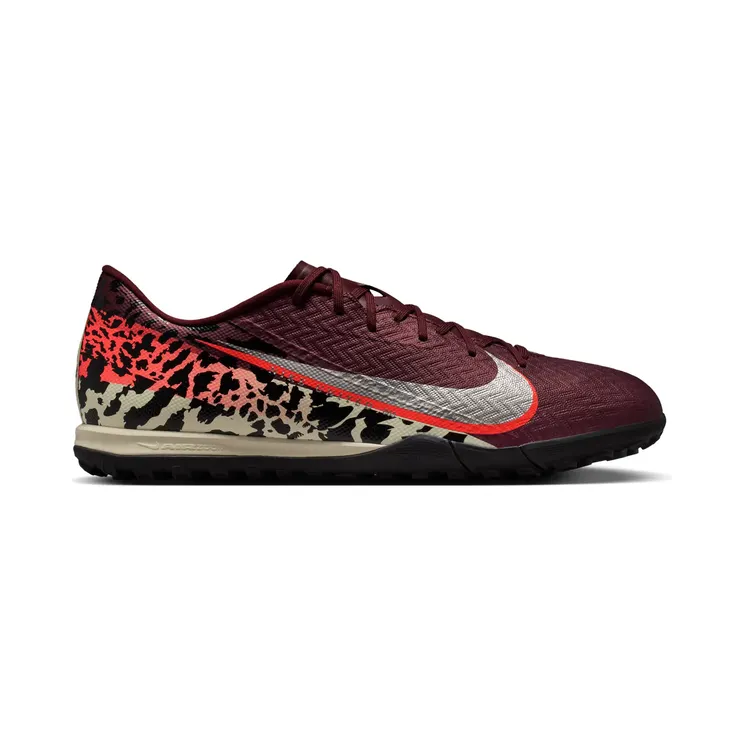 Nike Mercurial “Burgundy Crush / University Red / Fossil / Metallic Silver” (IO9328-661)