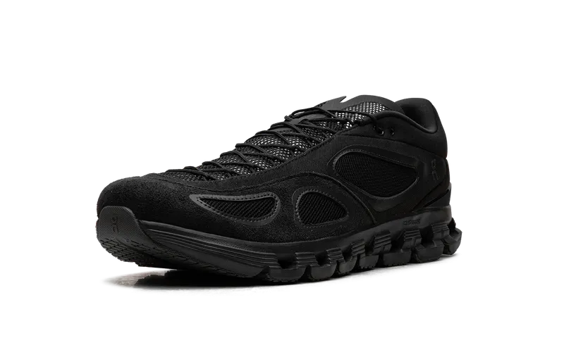 On Running Cloud X “FKA Twigs Black” (3MF10910553)