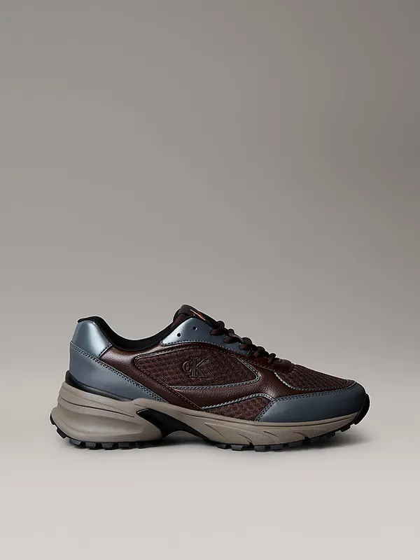 Calvin Klein Trailblazer – Mesh Mix Runner “BORDEAUX/COAL/TAUPE SMOG” (YM0YM014510HP)