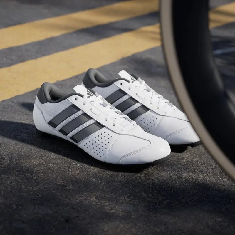 Adidas Heritage Road Fietsschoenen Cloud White / Carbon / Carbon (IE1396)