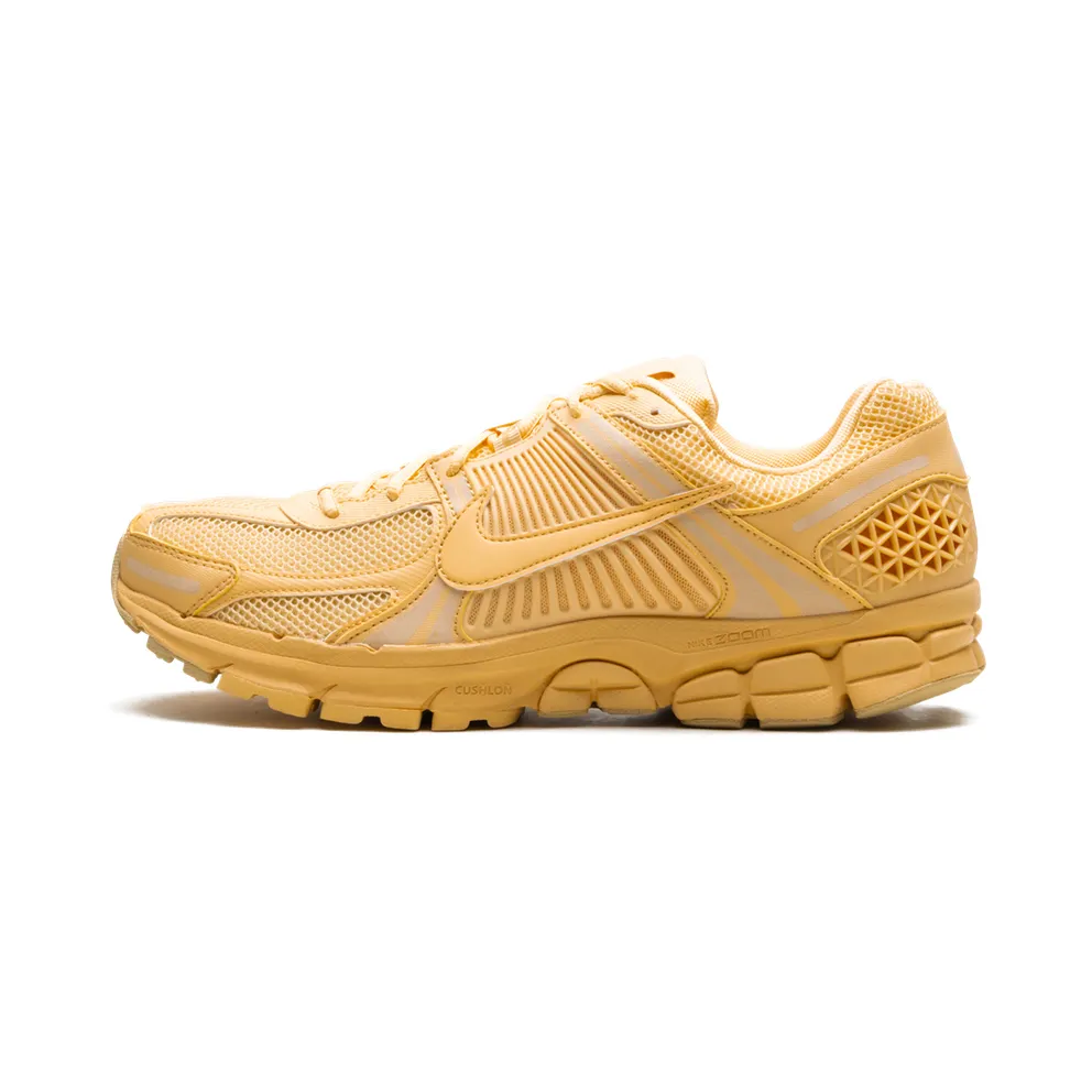 Nike Zoom Vomero 5 “Celestial Gold” (HF5493-200)