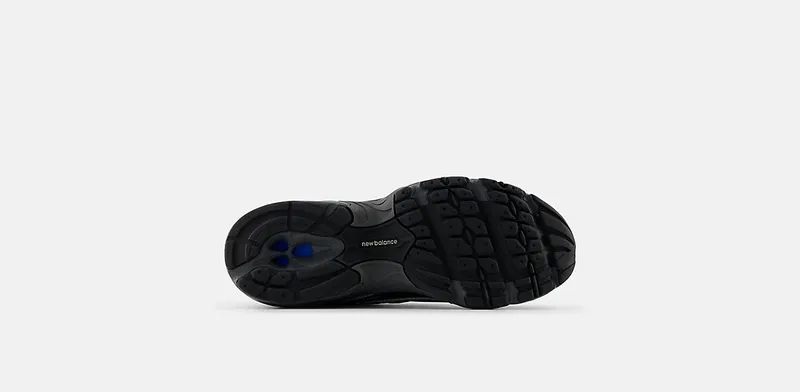 New Balance 740 Black Metallic (U7407YI)