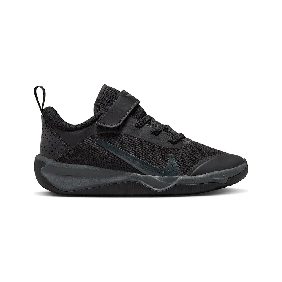 Nike Omni Multi-Court Younger Kids’ Black (DM9026-001)