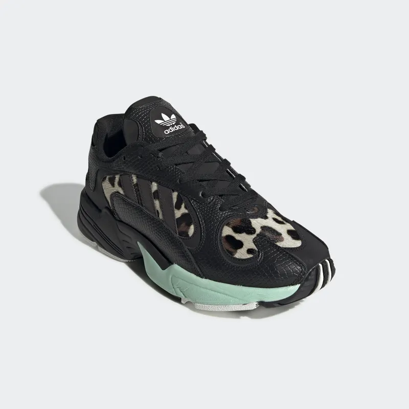 Adidas Yung-1 Core Black / Core Black / Core Black (FV6448)