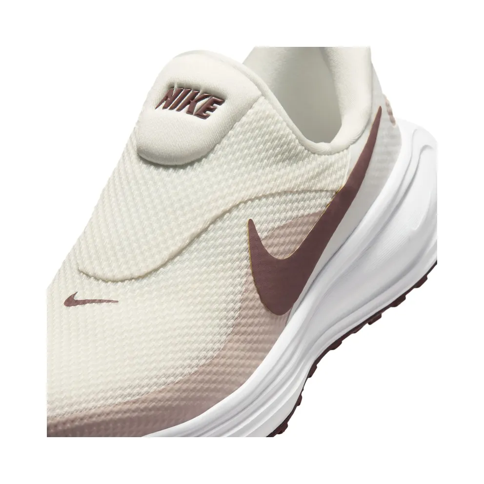 Nike Revolution Phantom / White / Silt Red / Tattoo (HQ2415-002)