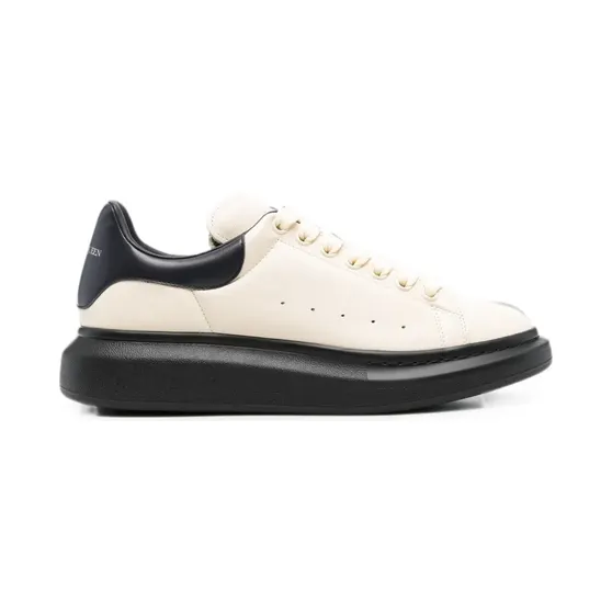 Alexander McQueen mit Schnürung Nude (869978WIAKL)
