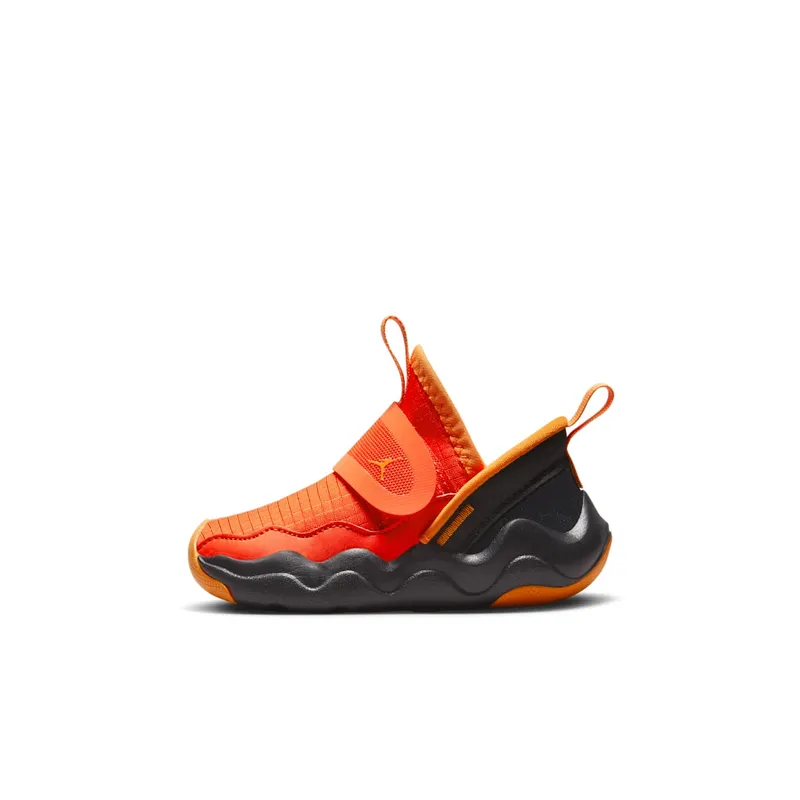 Jordan 23/7 Team Orange Black Mandarin (DQ9294-800)