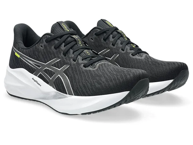 ASICS VERSABLAST 4 “Black / Pure Silver” (1011B984-003)