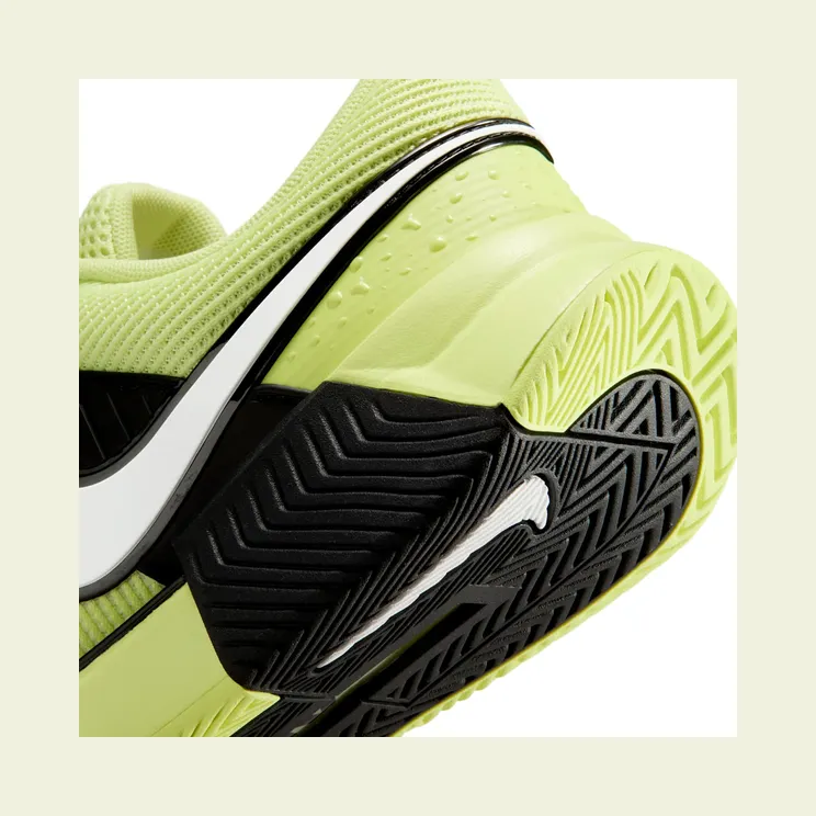 nikecourt IQ5175-001