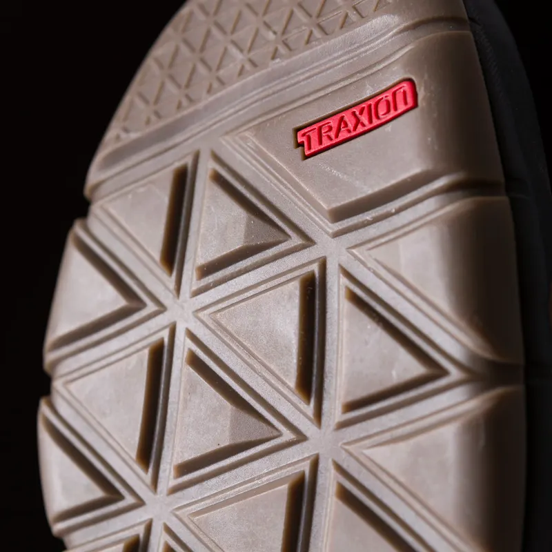 adidas ANZIT DLX MID Dark Brown / Simple Brown / Core Black (M22784)