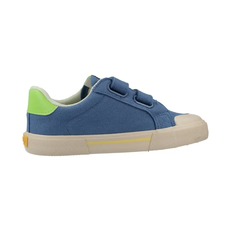 Victoria Blue (135510337)