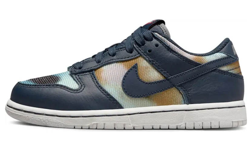 Nike Dunk Low DM1052-400