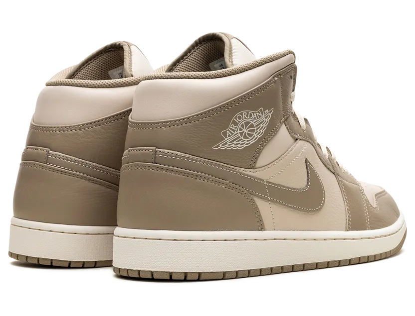 air-jordan-1 HF4830-203