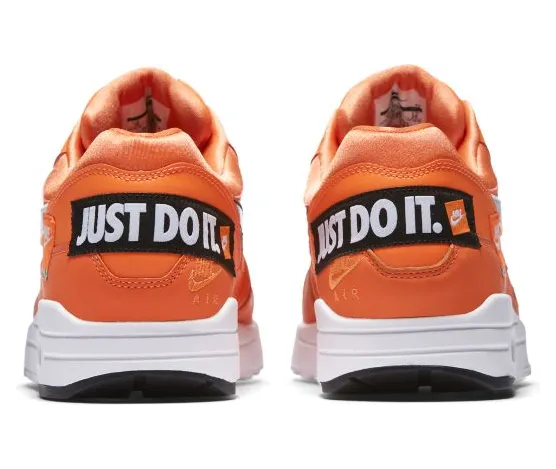 nike-air-max AO1021-800