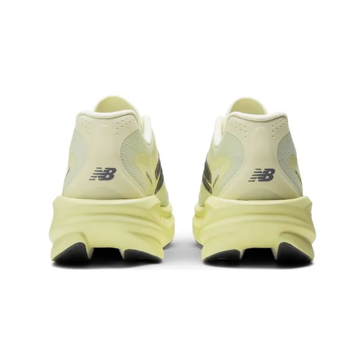 new-balance-sneaker MREBX4A2