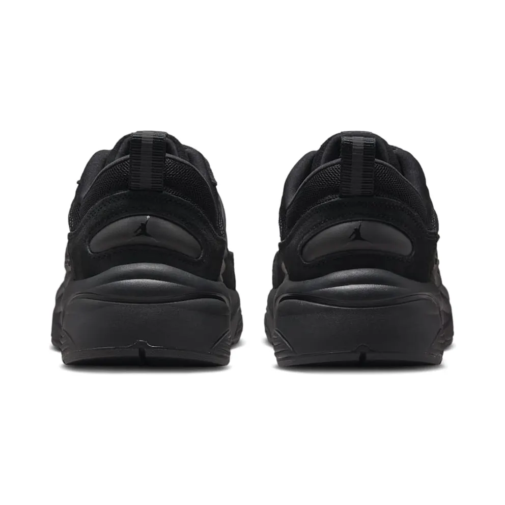 Jordan Trunner O/S “Black Cat” (IB3722-003)