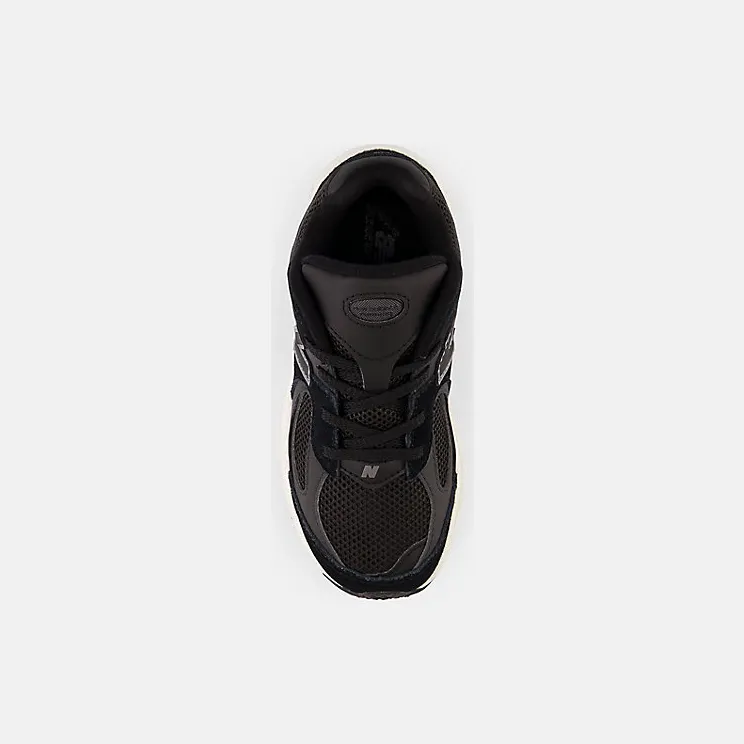 new-balance-2002 PC2002BK