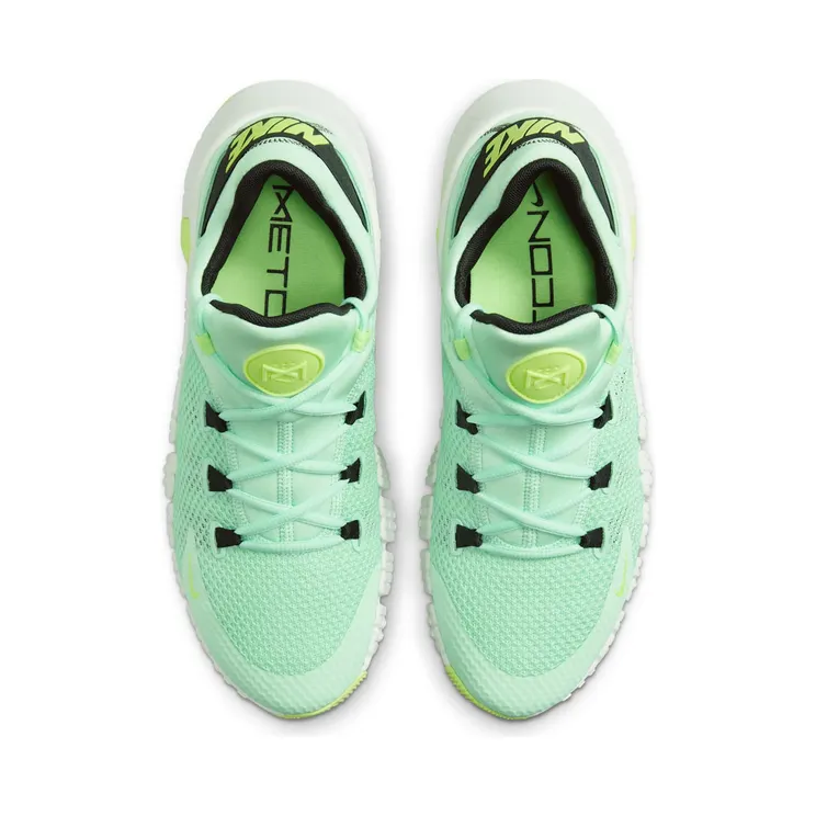 nike-free CT3886-300