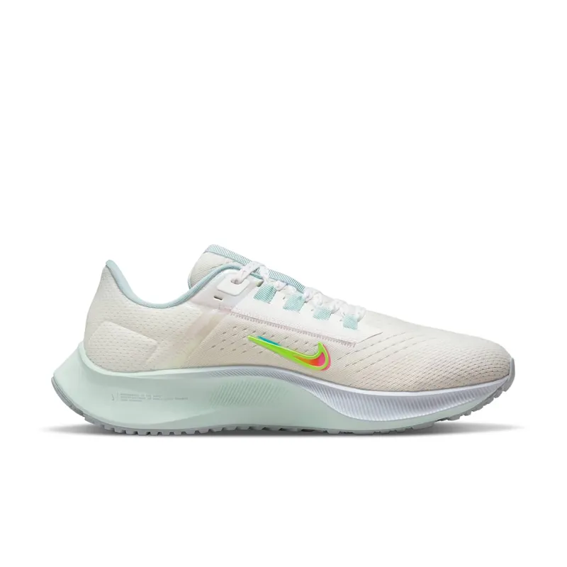 Nike Air Zoom Pegasus 38 Premiumen for Women (straat) White (DH6507-111)