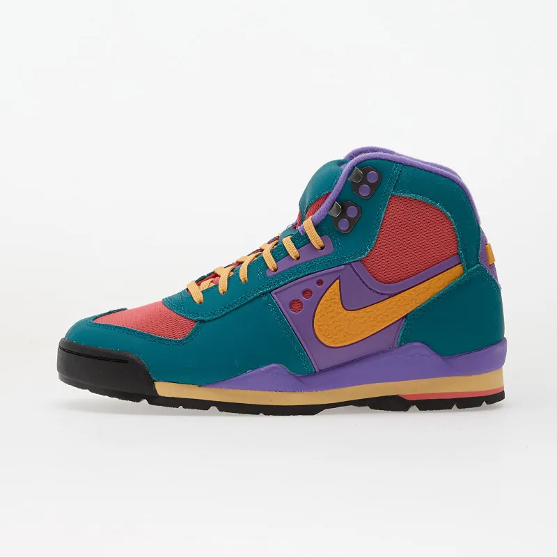 Nike Baltoro “Bright Spruce Kumquat” (IH4450-300)