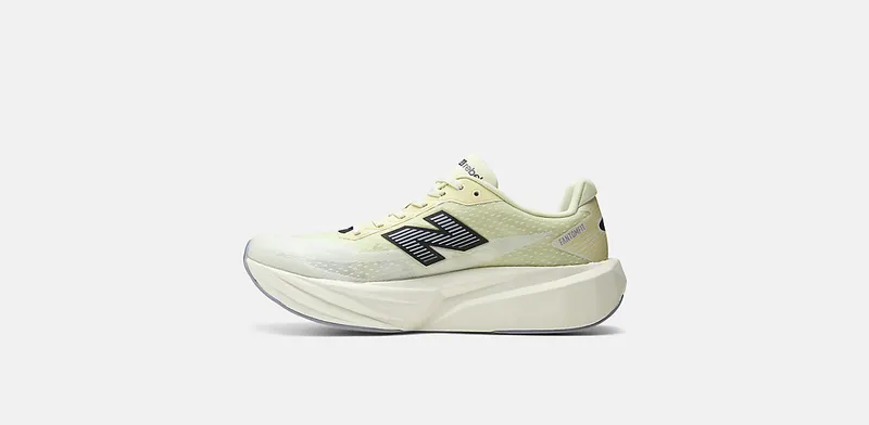 NEW BALANCE FuelCell Rebel v5 “PISTACHIO BUTTER / DIGITAL MIST” (MFCX8QY)
