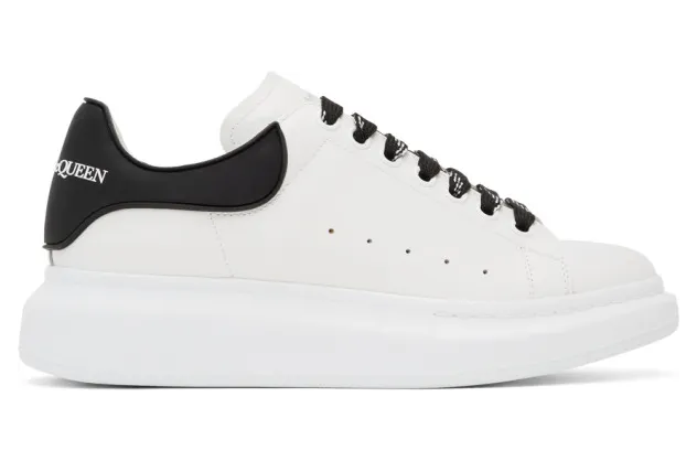 Alexander McQueen White and Black Oversized Sneakers (625156WHXMT)
