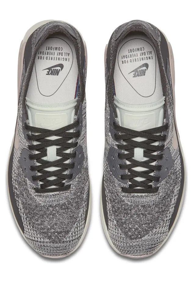nike-air-max 881109-003