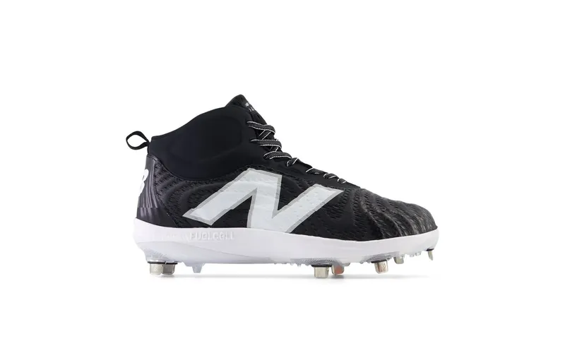 New Balance FuelCell 4040 v7 Mid Metal Black Optic White (M4040BK7)