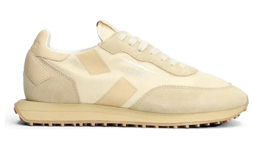 GHŌUD Weiche Rush Sneakers – Nude (RCLMMD07)