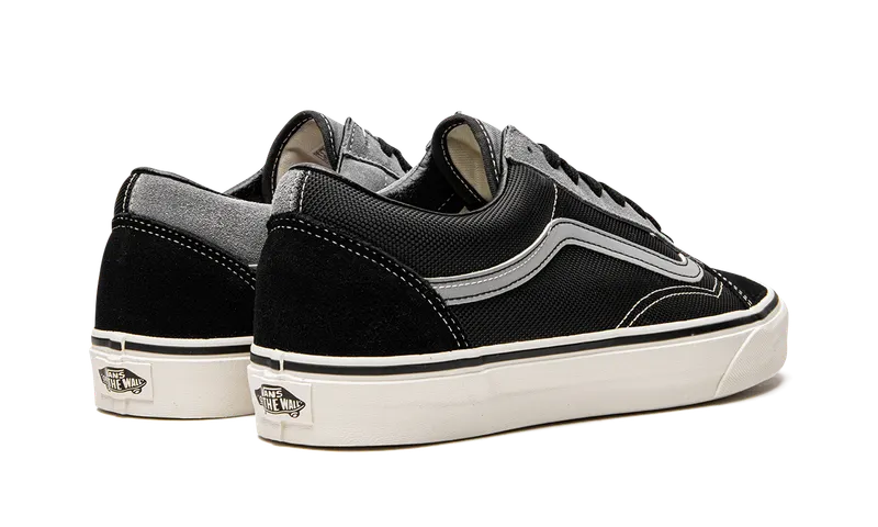 Vans Old Skool “Black Gray” (VN0A5KRFKW8)