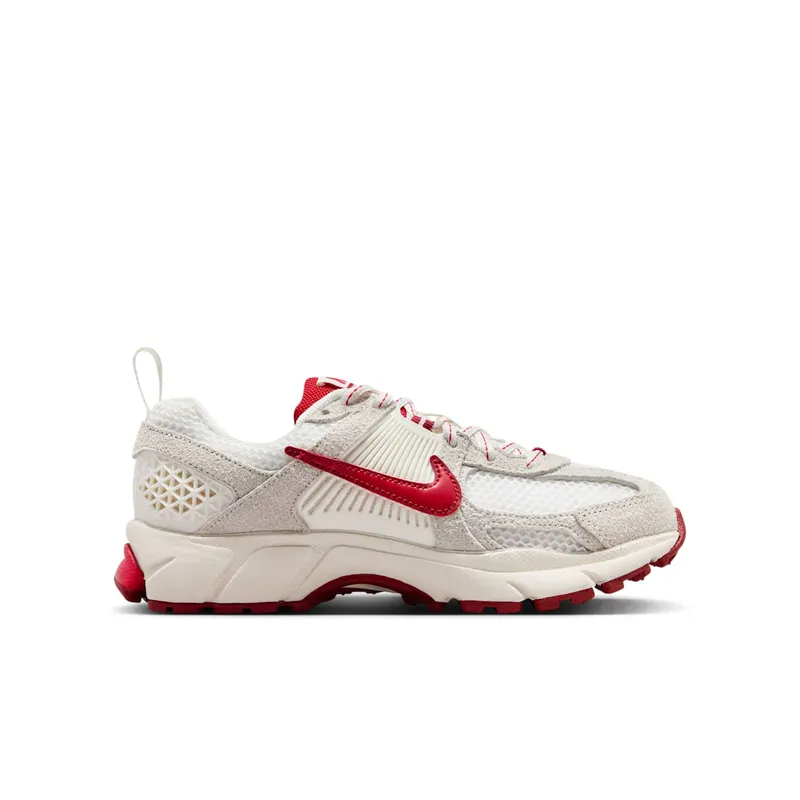 Nike Vomero 5 SE GS “Sail Crimson University Red” (IB5727-100)