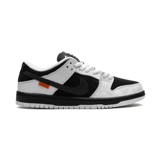 Nike x Tightbooth SB Dunk Low “Black” (FD2629)