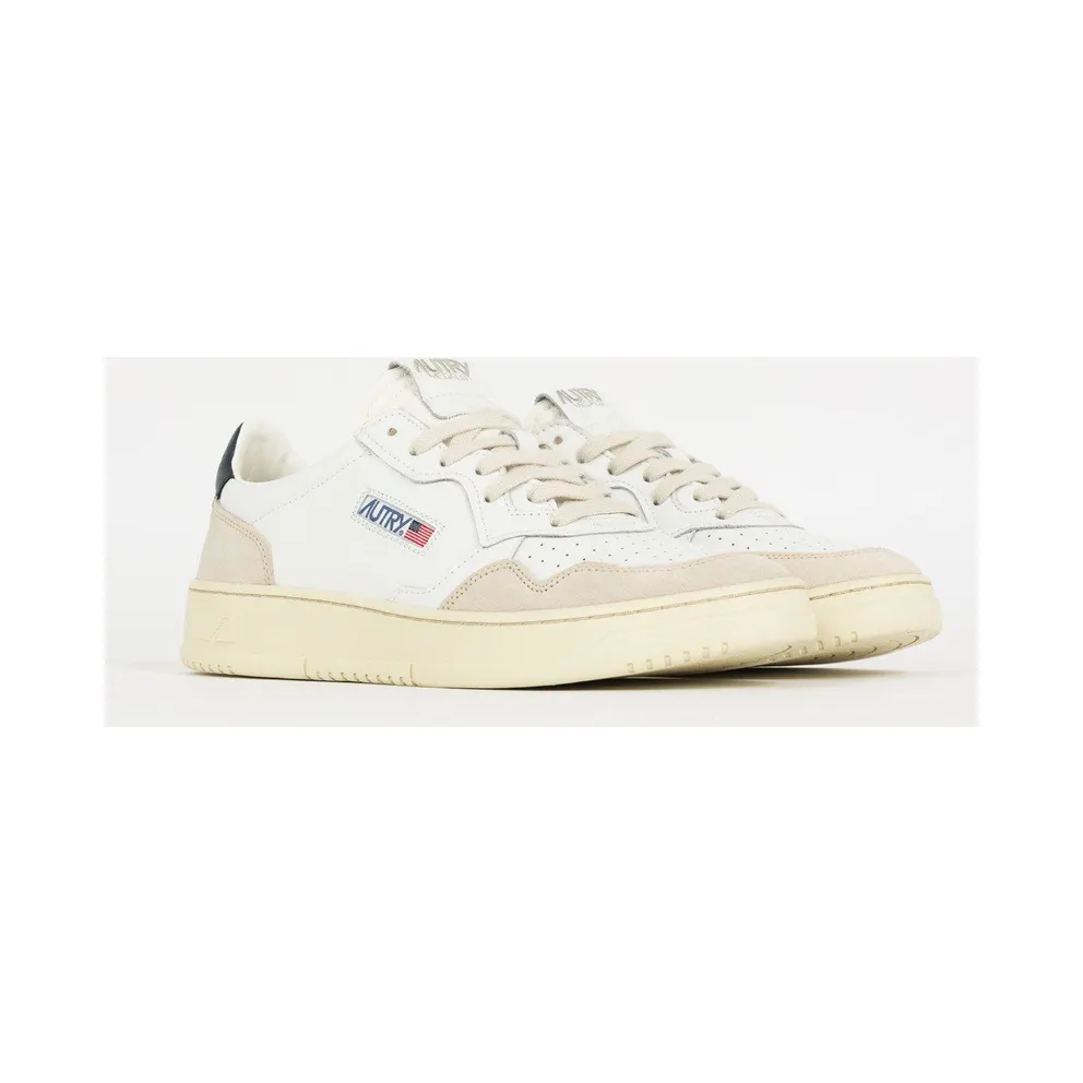 Autry Medalist Low LS28 “White/Navy” (AUL-LS28-WHT-NVY)