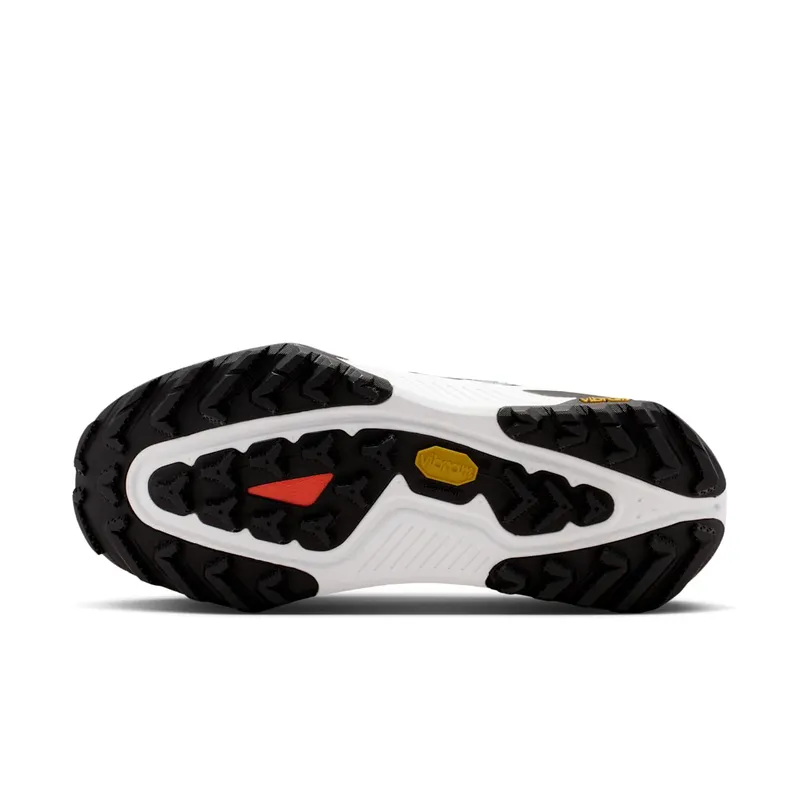 Nike ZoomX Zegama – “Black Summit White” (HV8115-001)