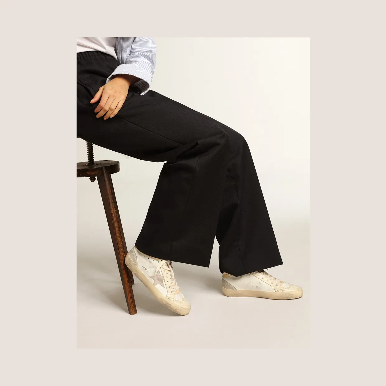 Golden Goose Mid Star With Star In Light Gray Suede And Gold Flash (GWF00123.F003018.11116) (3)